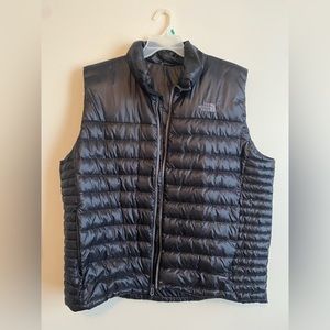 North Face Black Puffer Vest XXL